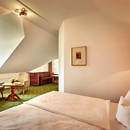 Glasl's Otel 4*